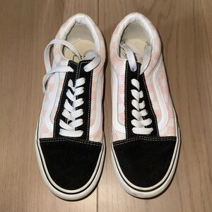 Platform pink white checkered vans lace up